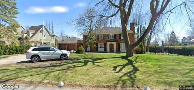 Larawan ng 2 Gables Court sa Winnipeg, Manitoba