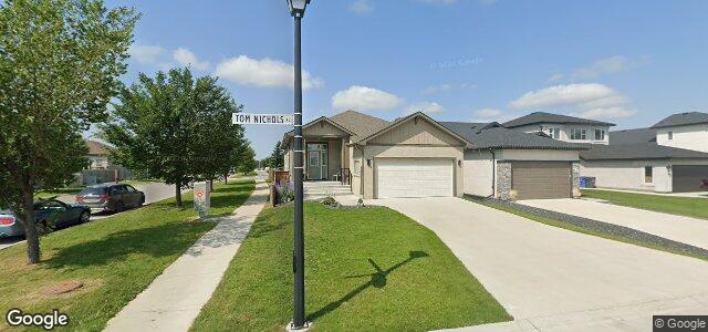 Larawan ng 2 Tom Nichols Place sa Winnipeg, Manitoba
