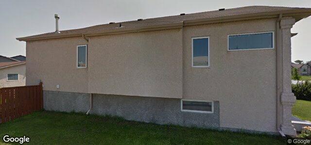 Larawan ng 200 Redonda Street sa Winnipeg, Manitoba