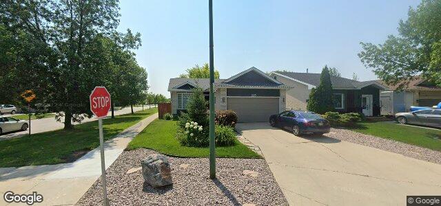 Larawan ng 215 George Marshall Way sa Winnipeg, Manitoba