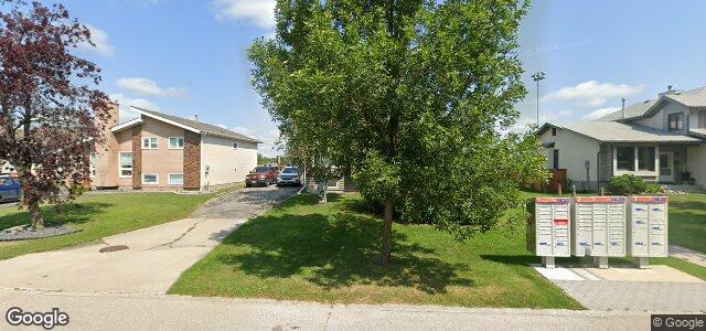 Larawan ng 23 Corliss Crescent sa Winnipeg, Manitoba