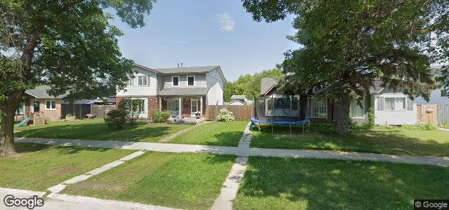 Larawan ng 245 St Martin Boulevard sa Winnipeg, Manitoba