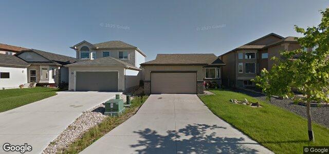 Larawan ng 35 Remi Claeys Crescent sa Winnipeg, Manitoba