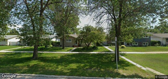 Larawan ng 386 Redonda Street sa Winnipeg, Manitoba