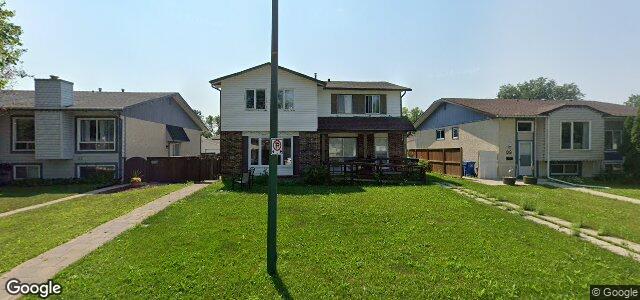 Larawan ng 44 Ainsdale Way sa Winnipeg, Manitoba
