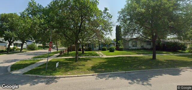 Larawan ng 450 Redonda Street sa Winnipeg, Manitoba