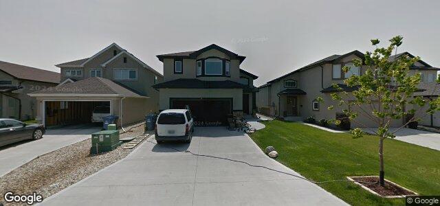 Larawan ng 48 Blumm Crescent sa Winnipeg, Manitoba