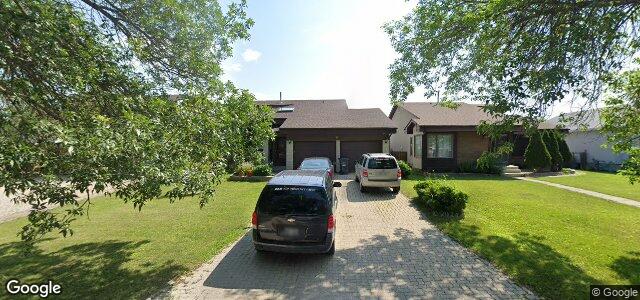 Larawan ng 61 Binscarth Street sa Winnipeg, Manitoba