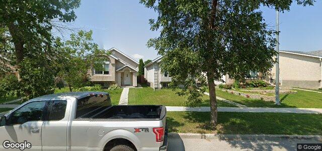 Larawan ng 68 Ravenhurst Street sa Winnipeg, Manitoba