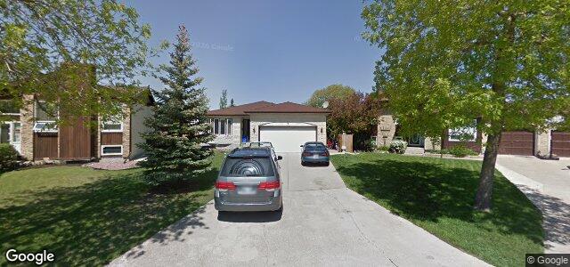 Larawan ng 7 Crittenden Corner sa Winnipeg, Manitoba