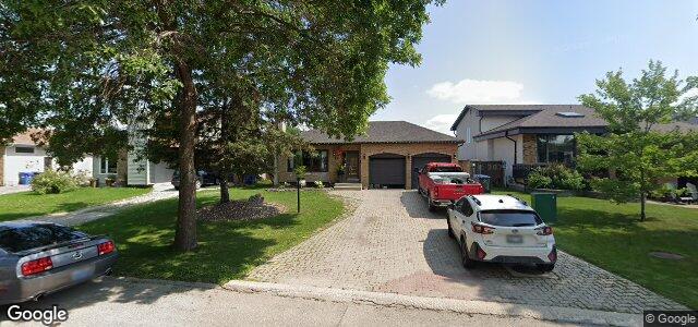 Larawan ng 71 Corliss Crescent sa Winnipeg, Manitoba