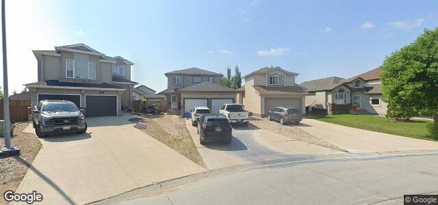 Larawan ng 72 Chadwick Crescent sa Winnipeg, Manitoba