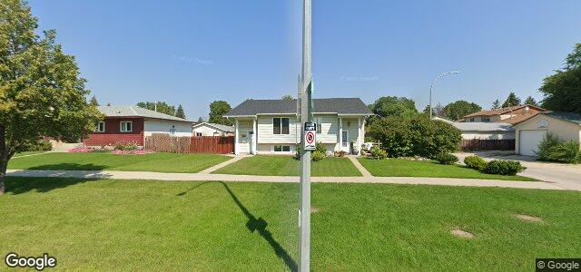 Larawan ng 793 Kildare Avenue E sa Winnipeg, Manitoba