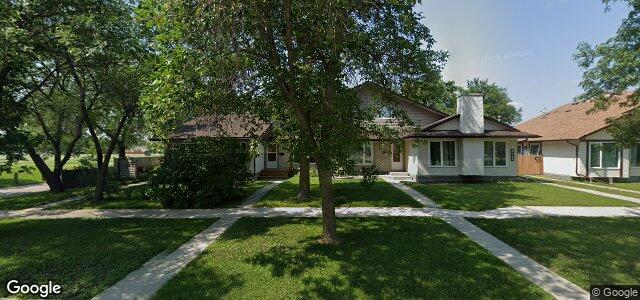 Photo of 866 Mcmeans Avenue E in Winnipeg, Manitoba