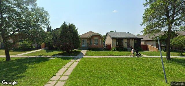 Larawan ng 900 Kildare Avenue E sa Winnipeg, Manitoba