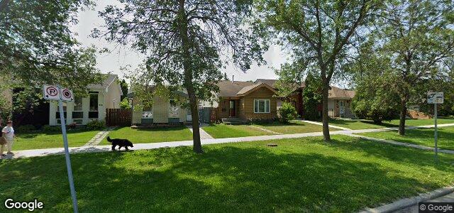 Larawan ng 908 Kildare Avenue E sa Winnipeg, Manitoba