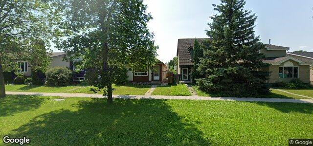 Larawan ng 928 Kildare Avenue E sa Winnipeg, Manitoba