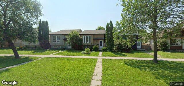 Larawan ng 936 Kildare Avenue E sa Winnipeg, Manitoba