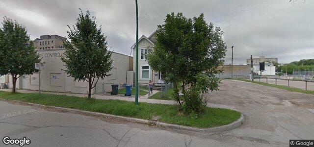 Larawan ng 340 Elgin Avenue sa Winnipeg, Manitoba
