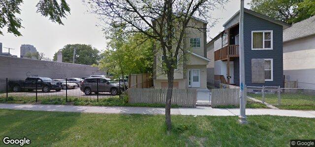 Larawan ng 374 Ross Avenue sa Winnipeg, Manitoba