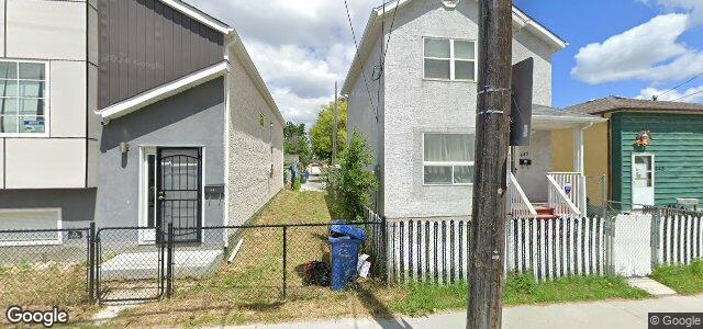 Larawan ng 449 Alexander Avenue sa Winnipeg, Manitoba