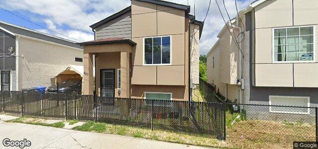 Larawan ng 451 Alexander Avenue sa Winnipeg, Manitoba