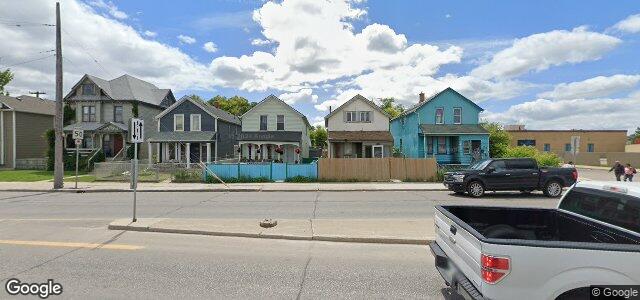 Larawan ng 452 Logan Avenue sa Winnipeg, Manitoba