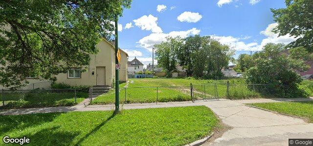 Larawan ng 452 Ross Avenue sa Winnipeg, Manitoba