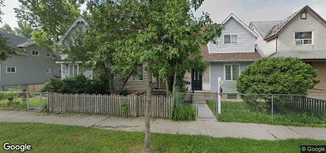Larawan ng 580 Elgin Avenue sa Winnipeg, Manitoba