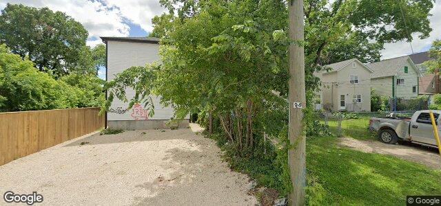 Larawan ng 619 Elgin Avenue sa Winnipeg, Manitoba