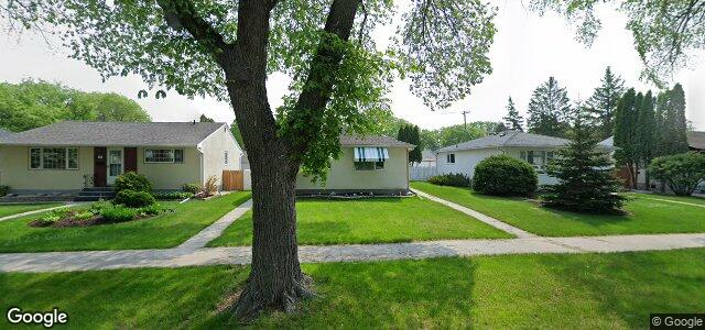 Photo of 552 Borebank Street in Winnipeg, Manitoba