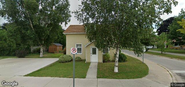 Larawan ng 560 Waterloo Street sa Winnipeg, Manitoba
