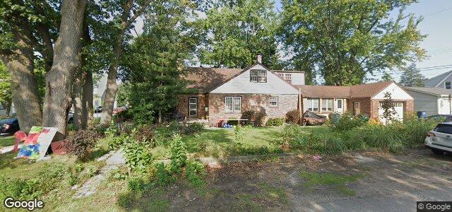 Larawan ng 563 Oak Street sa Winnipeg, Manitoba