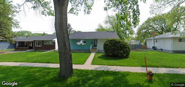 Photo of 586 Borebank Street in Winnipeg, Manitoba