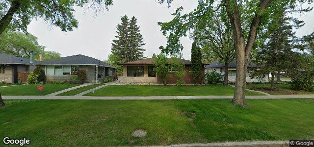 Larawan ng 609 Waverley Street sa Winnipeg, Manitoba