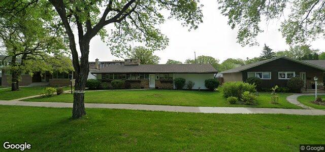 Larawan ng 616 Waverley Street sa Winnipeg, Manitoba