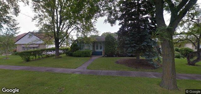 Larawan ng 624 Queenston Street sa Winnipeg, Manitoba