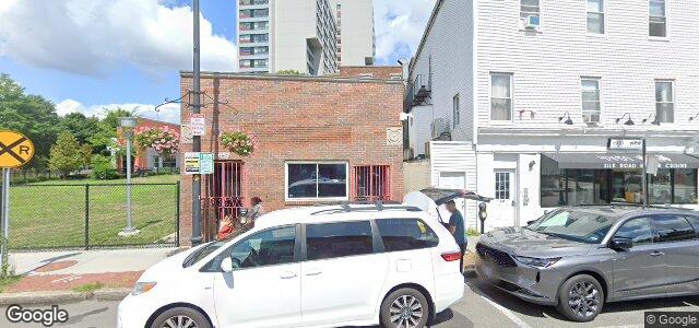 Larawan ng 655 Cambridge Street sa Winnipeg, Manitoba