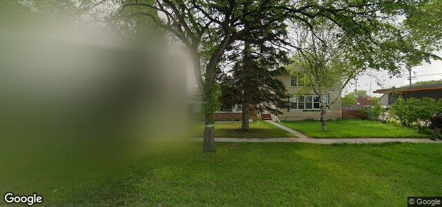 Larawan ng 682 Waverley Street sa Winnipeg, Manitoba
