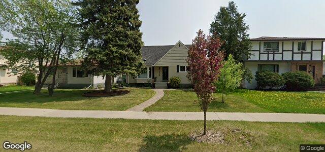 Photo of 684 Borebank Street in Winnipeg, Manitoba