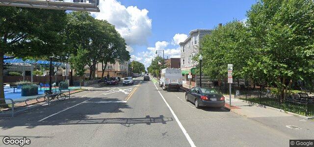 Larawan ng 685 Cambridge Street sa Winnipeg, Manitoba