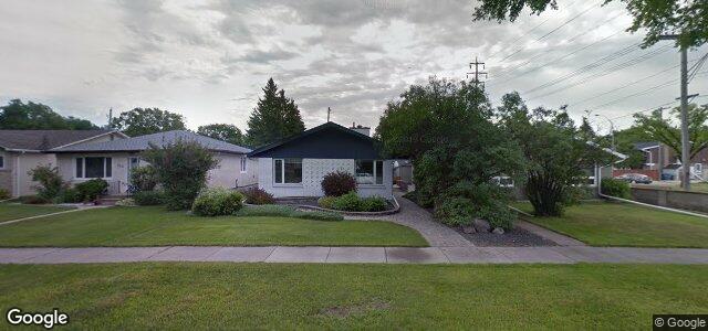 Larawan ng 692 Queenston Street sa Winnipeg, Manitoba