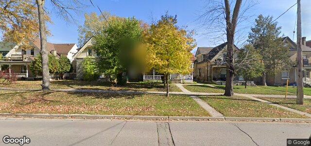 Photo of 696 Waterloo Street in Winnipeg, Manitoba