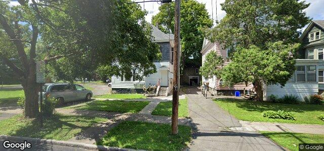 Larawan ng 705 Oak Street sa Winnipeg, Manitoba