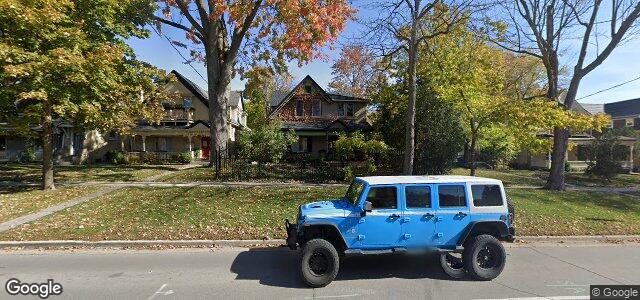 Larawan ng 706 Waterloo Street sa Winnipeg, Manitoba