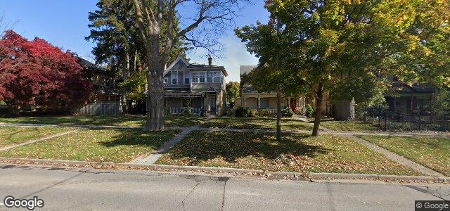 Larawan ng 710 Waterloo Street sa Winnipeg, Manitoba