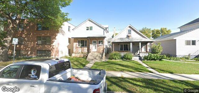 Larawan ng 205 Bertrand Street sa Winnipeg, Manitoba