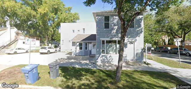 Larawan ng 221 Dollard Boulevard sa Winnipeg, Manitoba