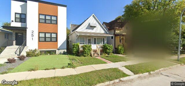 Larawan ng 253 Bertrand Street sa Winnipeg, Manitoba