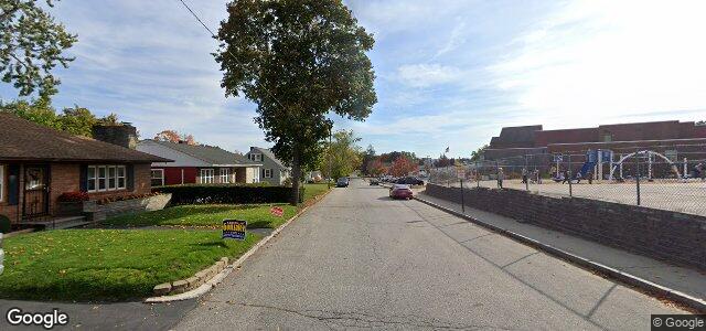 Larawan ng 348 Youville Street sa Winnipeg, Manitoba